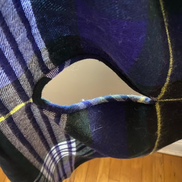 J.Crew black watch plaid wrap scarf 🖤💚💛 - Picture 7 of 15